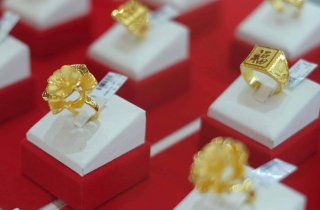 Giá vàng hôm nay 28/1: Sắp đạt 5.200 USD/ounce, lập đỉnh lịch sử mới