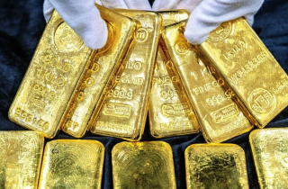 Giá vàng hôm nay 31/1: Cắm đầu lao dốc, mất mốc 5.000 USD/oumce