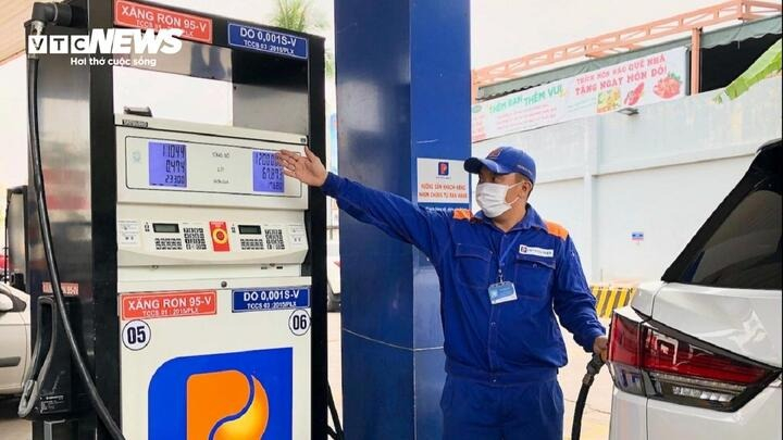 Trao quyền tự quyết giá xăng dầu cho doanh nghiệp: Người tiêu dùng hưởng lợi?