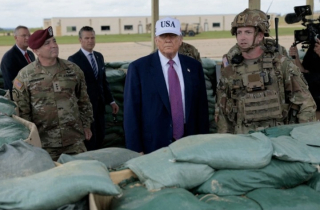 Chiến lược quốc phòng mới của Tổng thống Trump: Cao tay hay canh bạc mạo hiểm?