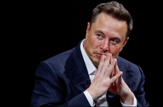 Người giàu nhất lịch sử Elon Musk cảm thán 'Tiền không mua được hạnh phúc'