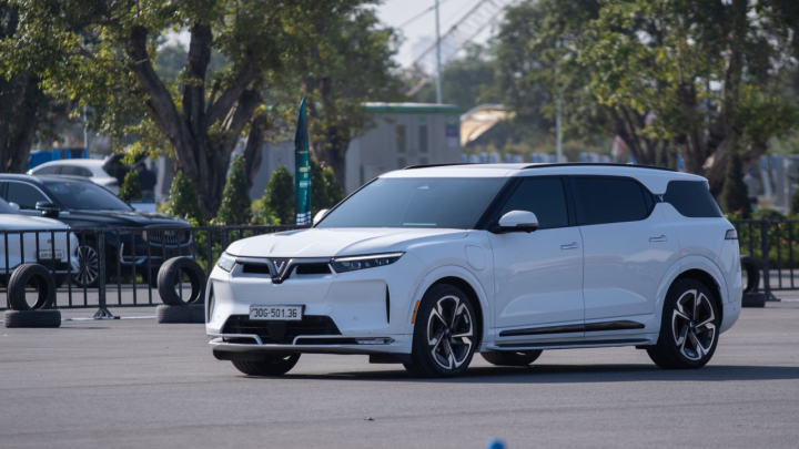 Chủ xe chấm điểm VF 9 sau 1 tháng “thực chiến”: Trải nghiệm không thua gì xe siêu sang giá gấp 5-7 lần