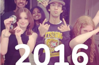 Vì sao hoài niệm về năm 2016 lại trở thành xu hướng của năm 2026?