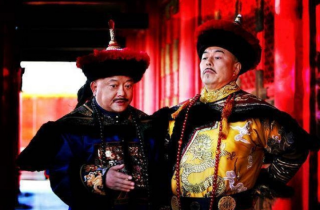 Được vua Càn Long ban 'di chiếu cứu mạng', sao Hoà Thân vẫn bị xử tội chết?