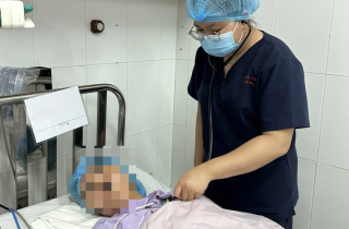 Cả gia đình nhập viện sau bữa cơm cá biển